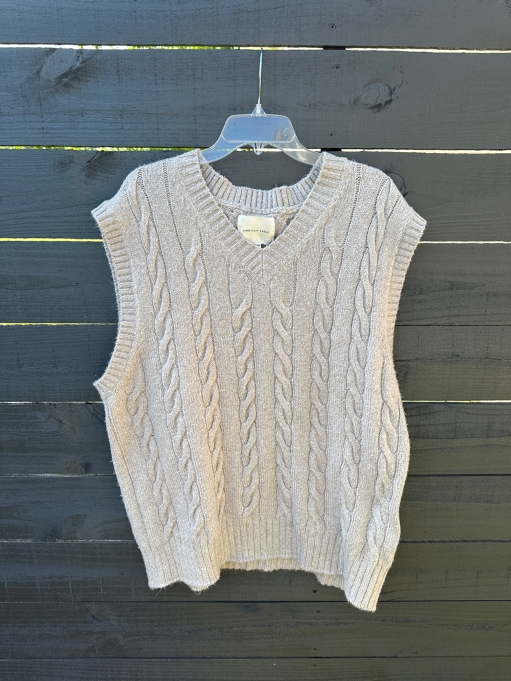 American Eagle grey gray cable knit sweater vest size extra large